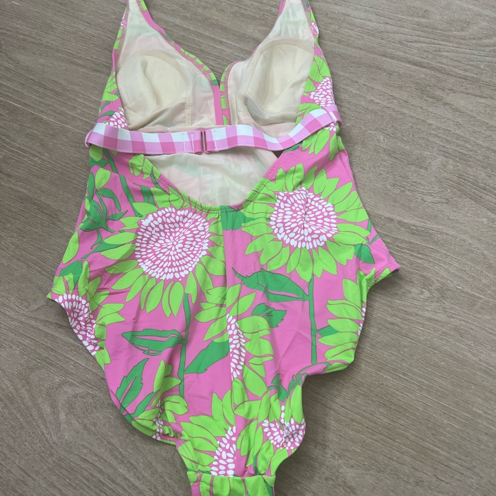 Lilly Pulitzer belted halter pink one piece swimsuit size 10 - Picture 3 of 7
